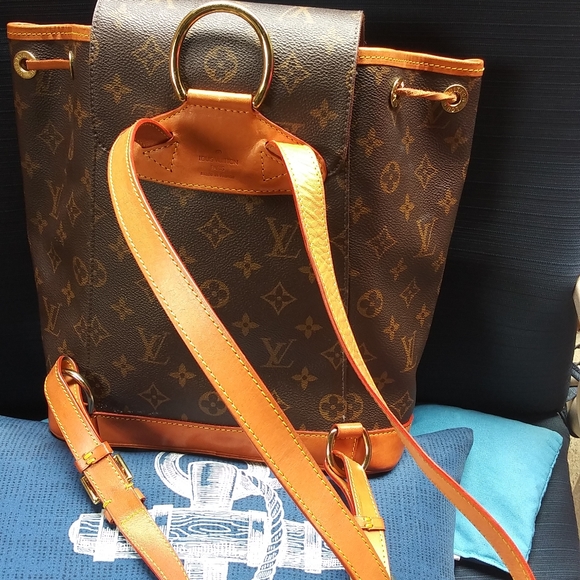 LARGE BACKPACK  BY LOUIS VUITTON - Picture 2 of 4